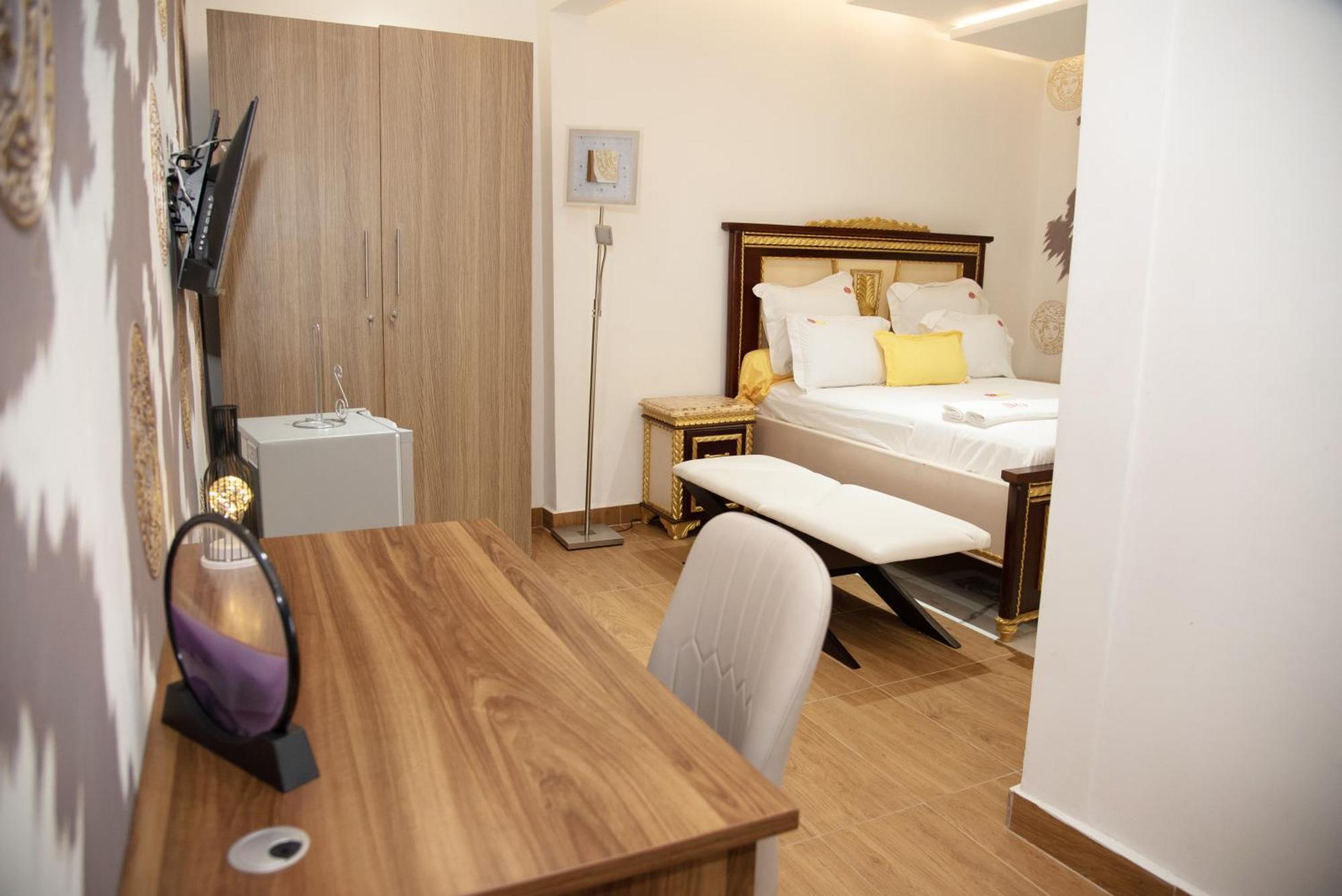Residence Le Sommet - Chambre Versace Douala Exterior photo
